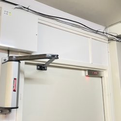 Samozamykacz Automat Drzwi Cartpoland Kontrola Dostepu